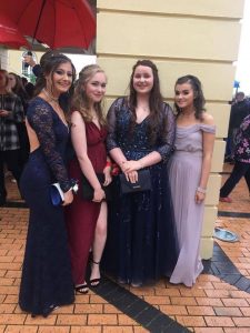 Prom girls